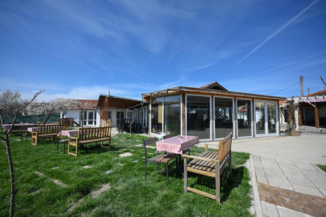 Guest House Bulgarka Dibich Exterior photo